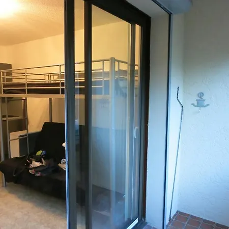 Studio A Saint Raphael Avec Terrasse Amenagee Et Wifi A 100 M De La Plage * Saint-Raphaël