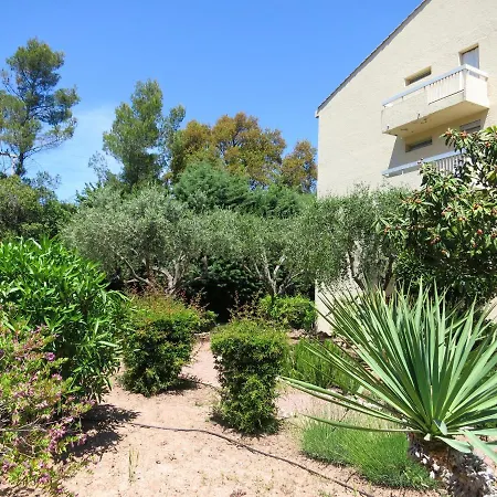Studio A Saint Raphael Avec Terrasse Amenagee Et Wifi A 100 M De La Plage Saint-Raphaël
